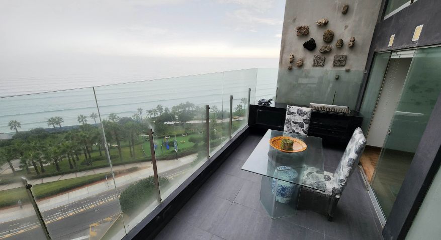 Hermoso Penthouse en venta vista espectacular al mar Malecon Cisneros