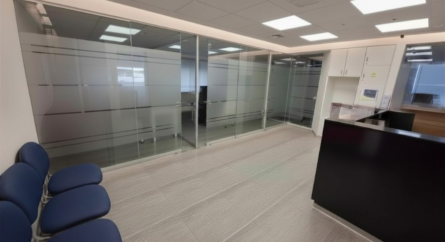 Excelente oficina en venta totalmente implementada ubicada en el edificio empresarial Vertice 22